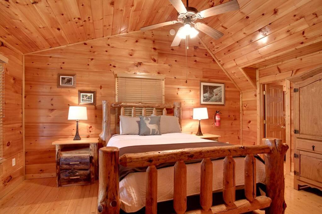 Brave Eagle Cabin سيفيرفيل الغرفة الصورة